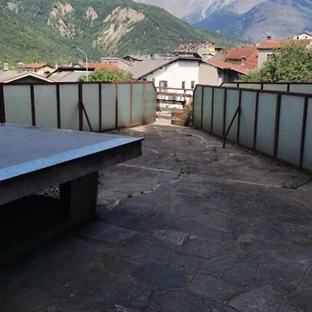 Casa Con Terrazzo E Vista