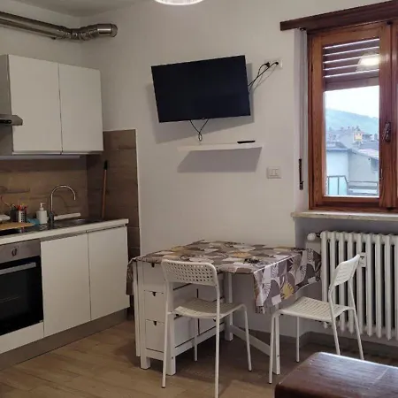 Casa Con Terrazzo E Vista Lägenhet